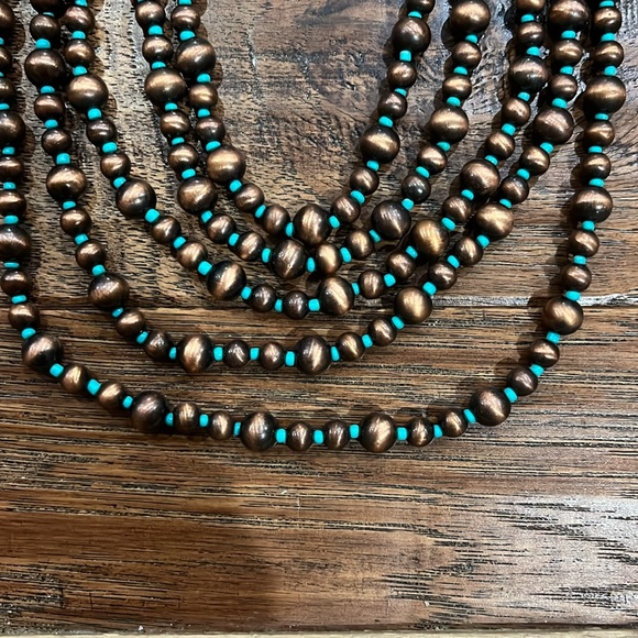 Layered necklace - Picture 3 of 3